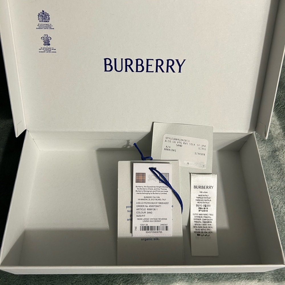 Burberry Skinny Silk Scarf Vintage Check Sand - Picture 5 of 7